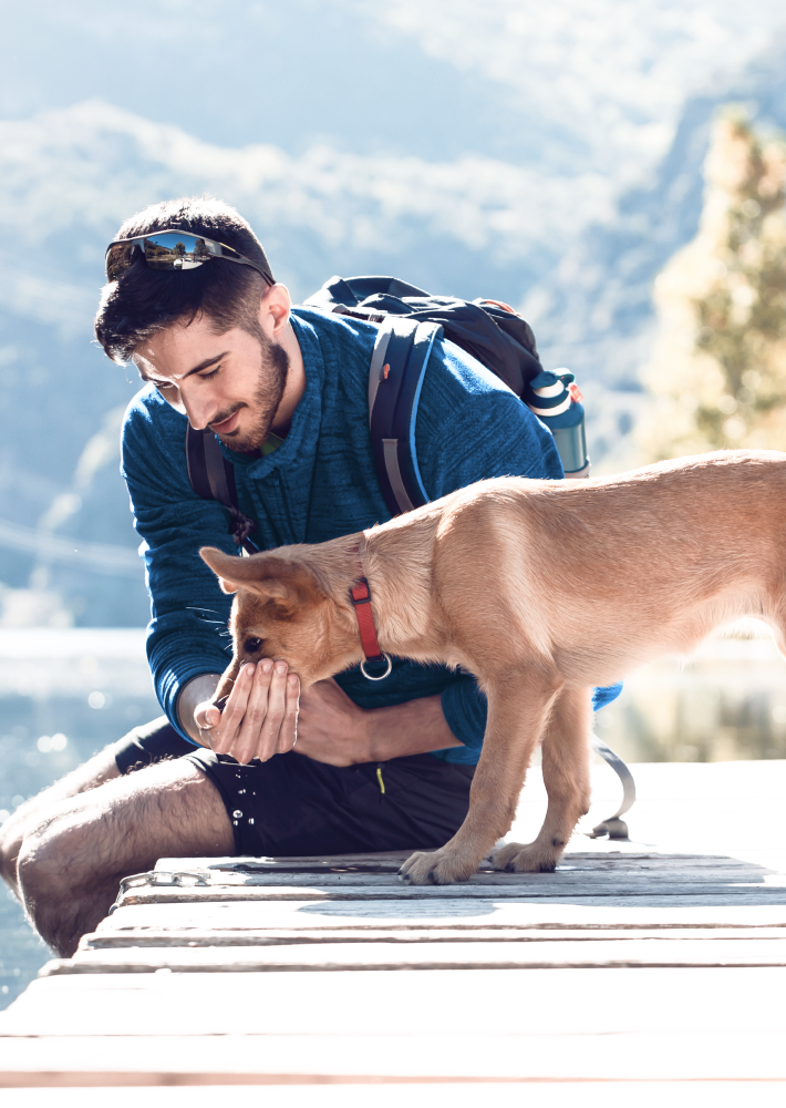 Joven con su perro