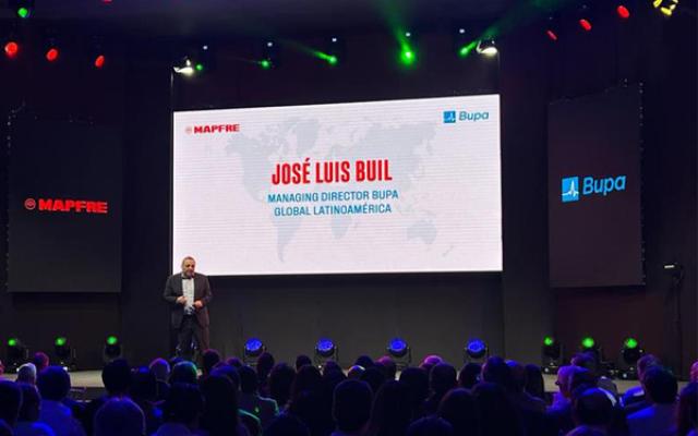 José Luis Buil presentando la Alianza MAPFRE - Bupa