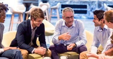 Reunión de grupo de negocios